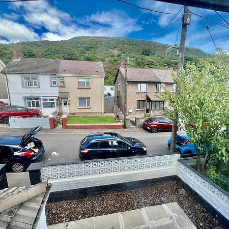 Executive 3 Bedroom Port Talbot Town Centre Margam Sleeps 7 Екстер'єр фото